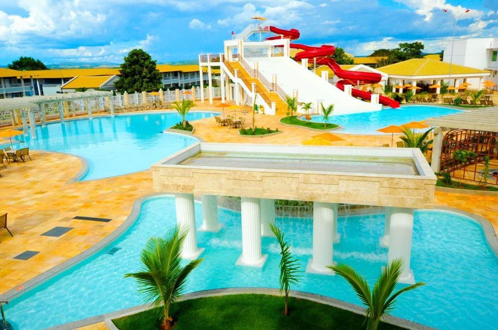Lacqua Diroma Hotel Com Parque Aquatico 24 Horas Caldas Novas Exterior photo