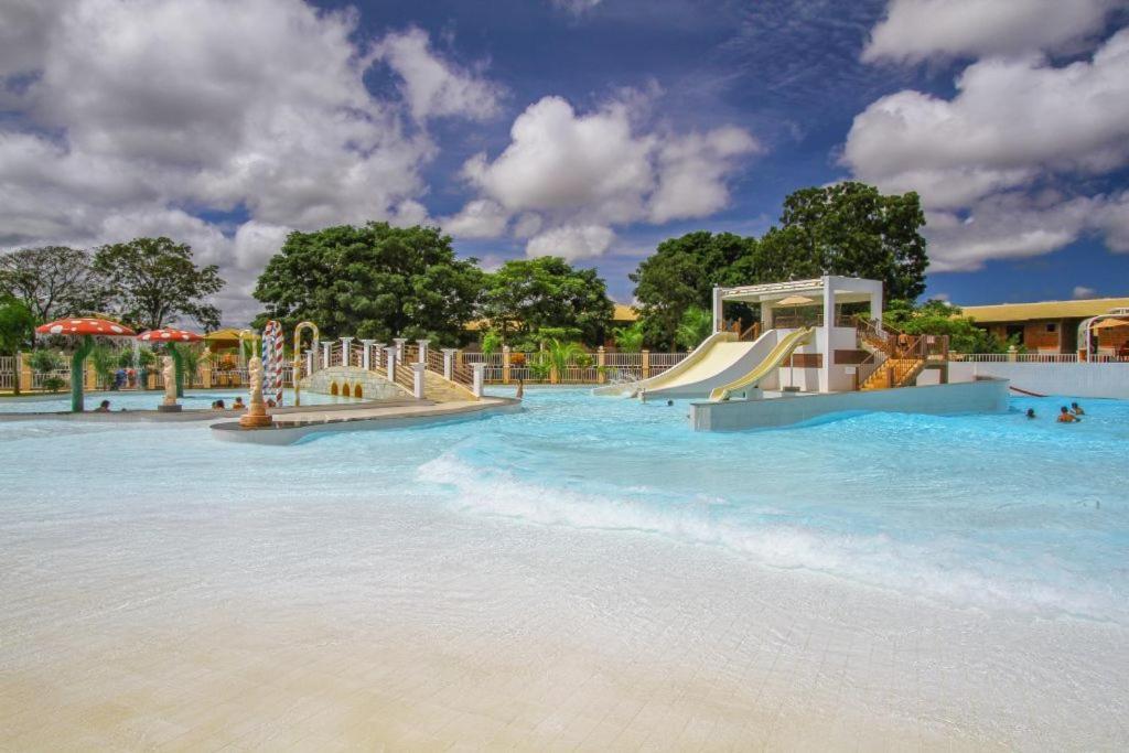 Lacqua Diroma Hotel Com Parque Aquatico 24 Horas Caldas Novas Exterior photo